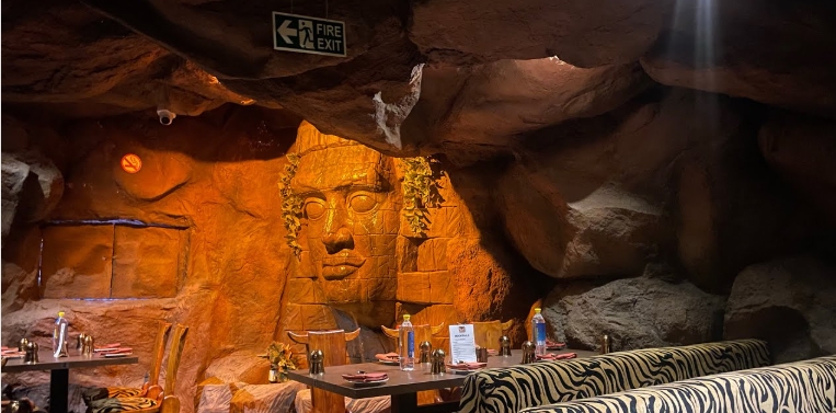 khanʼs gufha restaurant