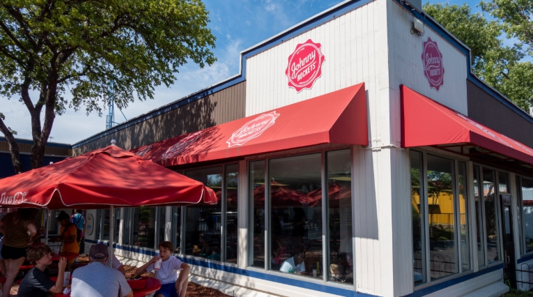johnny rockets six flags