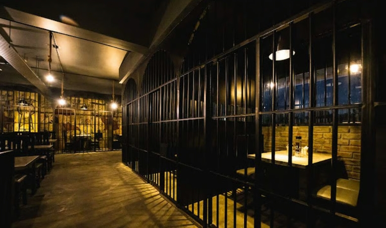 jail theme restaurant near me
