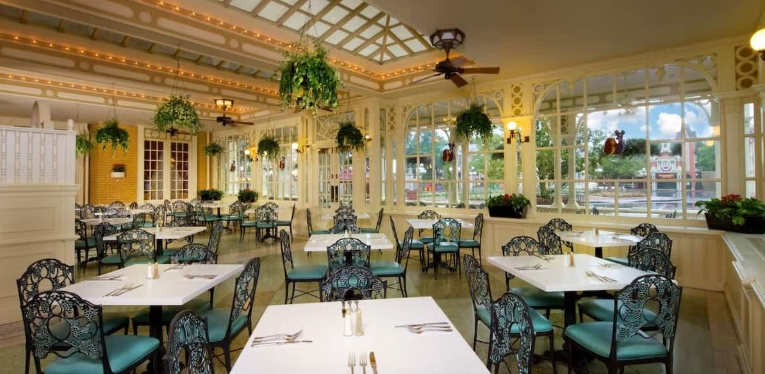 italian restaurant magic kingdom
