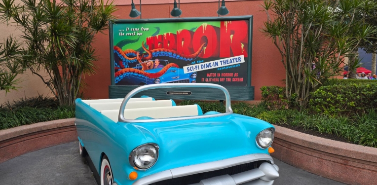 hollywood studios car restaurant
