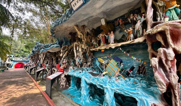 food near haw par villa
