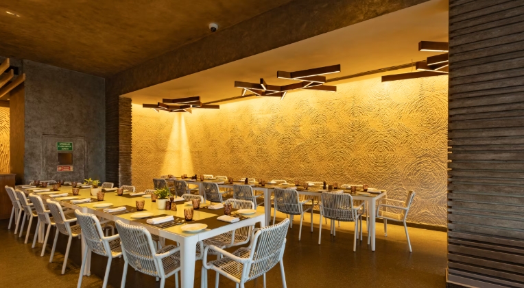 ecr theme restaurants