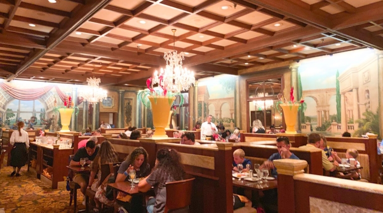 magic kingdom park restaurants
