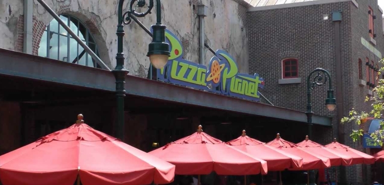 pizza hollywood studios