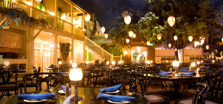 pirate themed restaurant