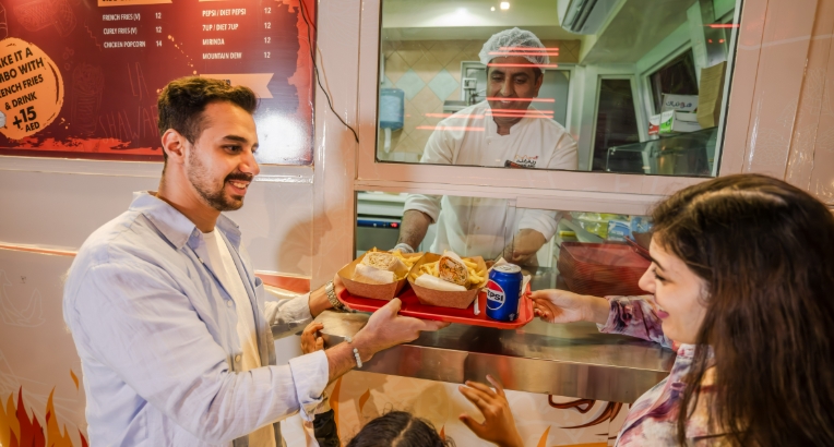 restaurants in motiongate