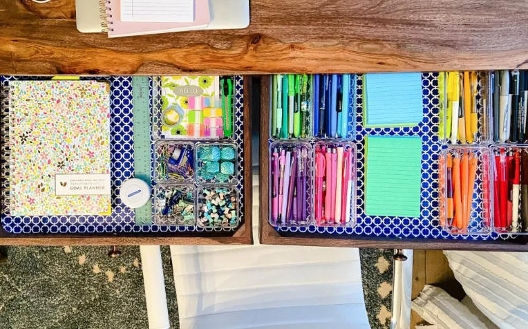 Minimalist Drawer Organizers for Study Supplies