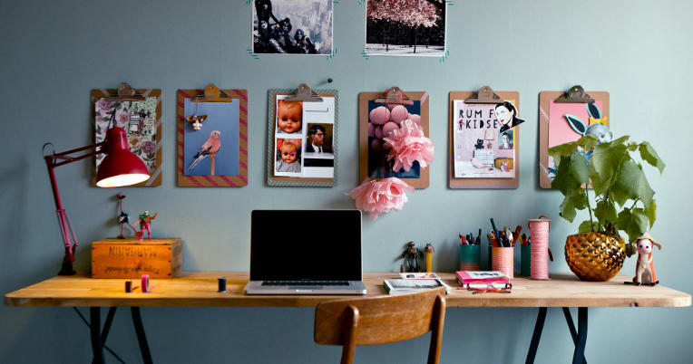 Minimalist Study Room for Artists