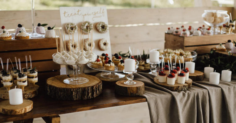 Rustic Entry Table Decor Ideas That Impress Guests