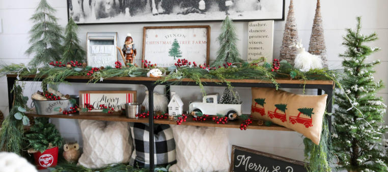 Decorating with Console Tables in Distressed White