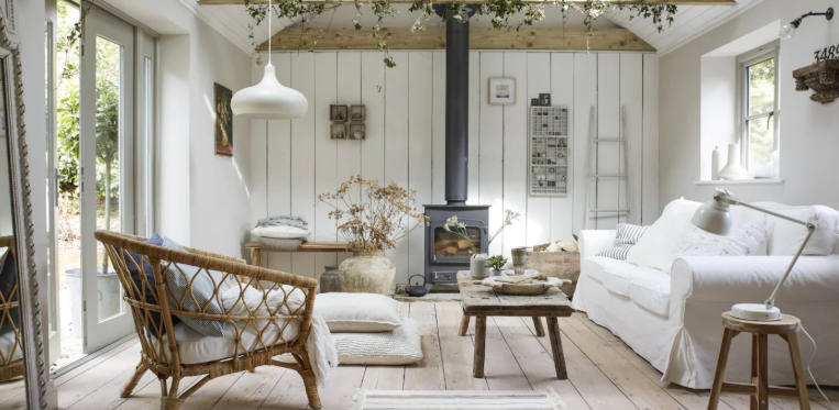 Rustic Hallway Furniture for Warm Interiors