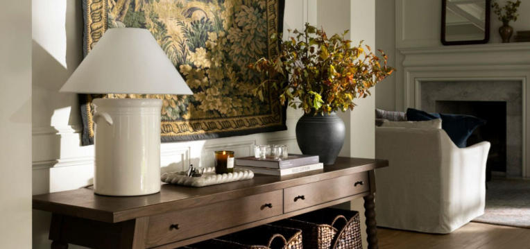 Distressed Foyer Tables That Add Vintage Appeal