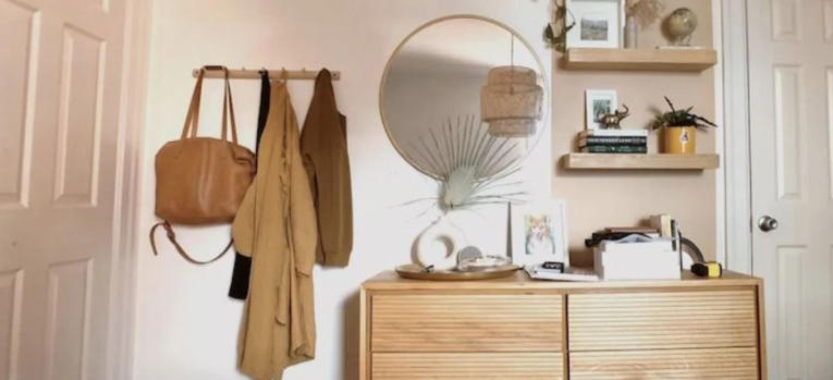 How to Create a Cozy Entryway with Wall Hooks
