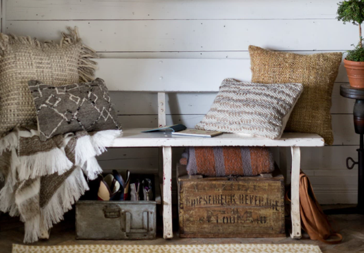 Cozy Entryway Decor Using Soft Pillows and Cushions