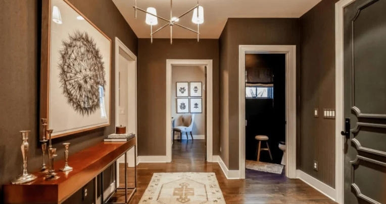 How to Use Brown and Cream Shades for a Cozy Entryway