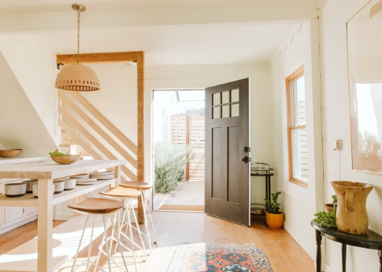 Warm Entryway Ideas with Rustic Farmhouse Charm